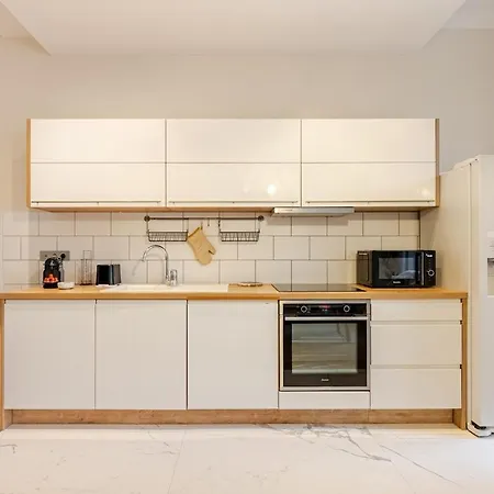 Апартаменты Bella Nissa - Ac Wifi - Cosy - 2 Bedrooms *